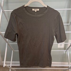 Madewell Women’s Dark Olive Short Sleeve Tee